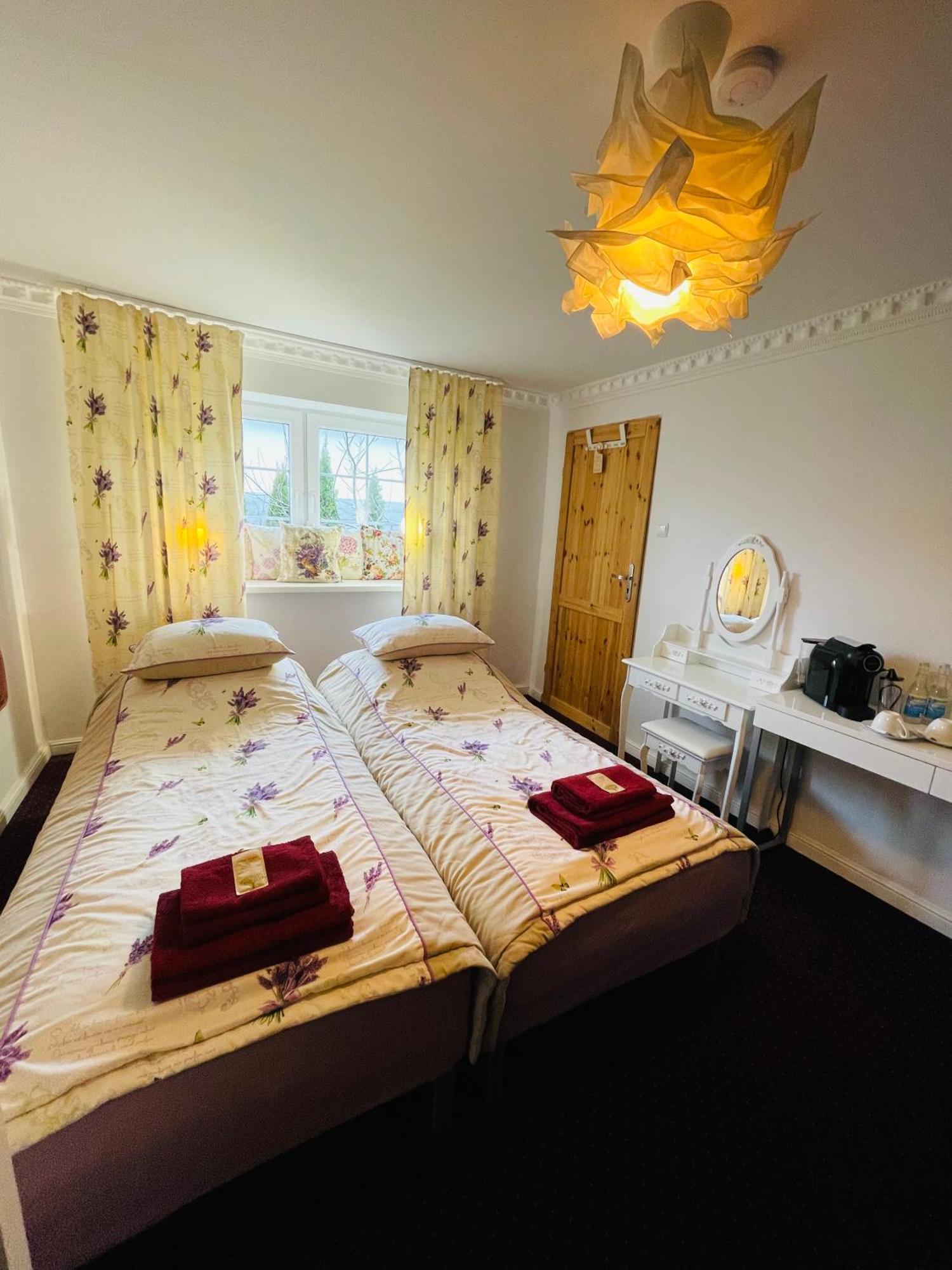 K&B Residence Jarosław Eksteriør billede