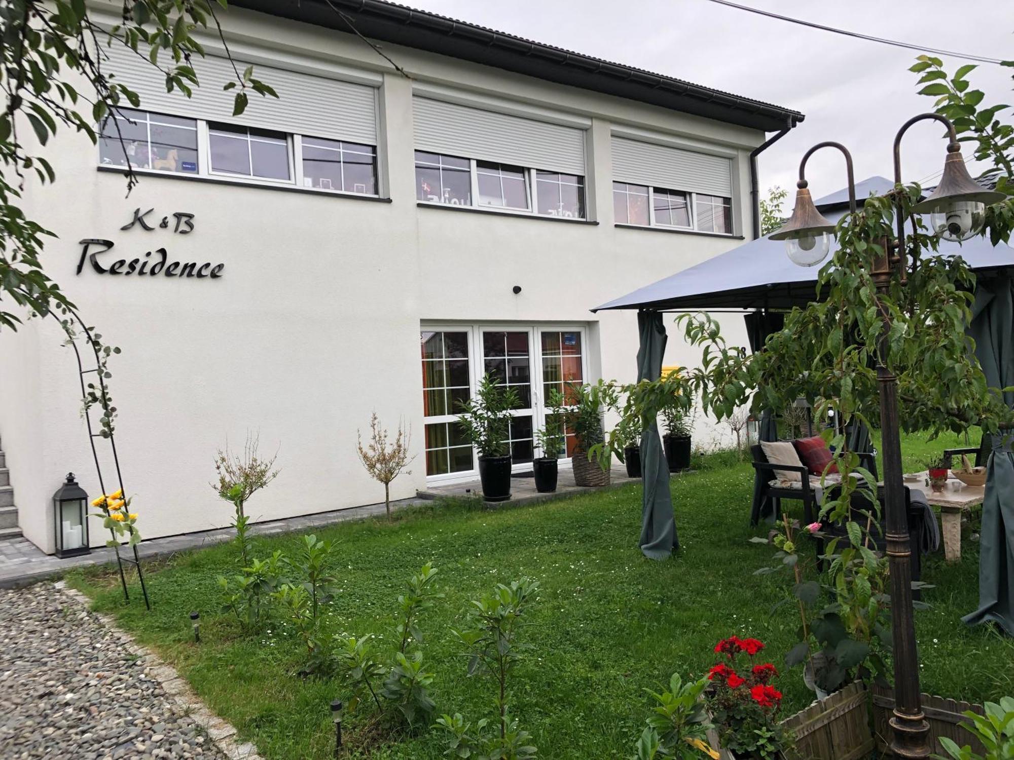 K&B Residence Jarosław Eksteriør billede